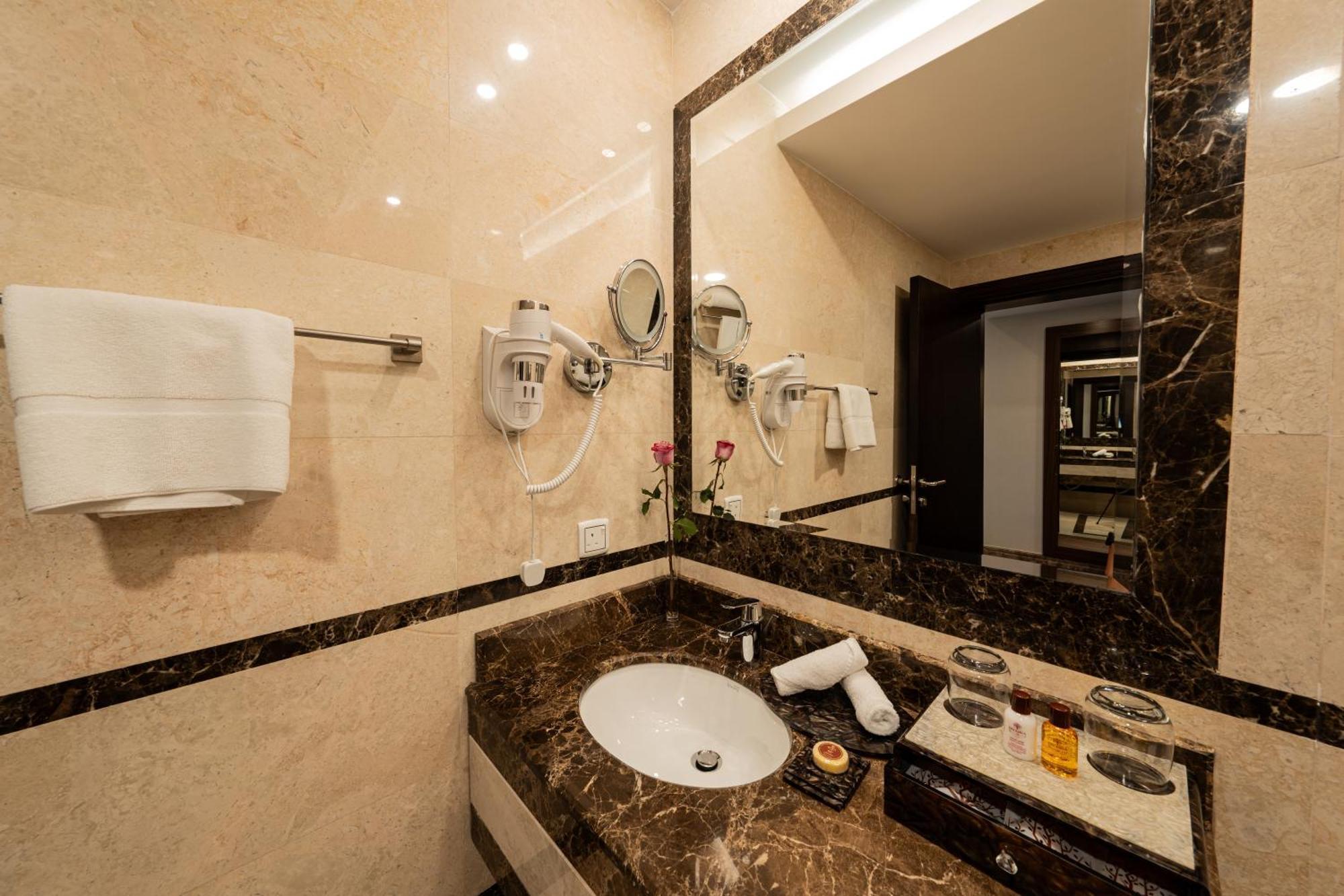 Braira Al Jubail Hotel Екстериор снимка
